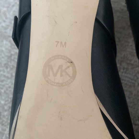 Michael Kors Bryn Gold Studded Buckle Leather Platform Stiletto Heeled Boots 7 - Picture 10 of 11